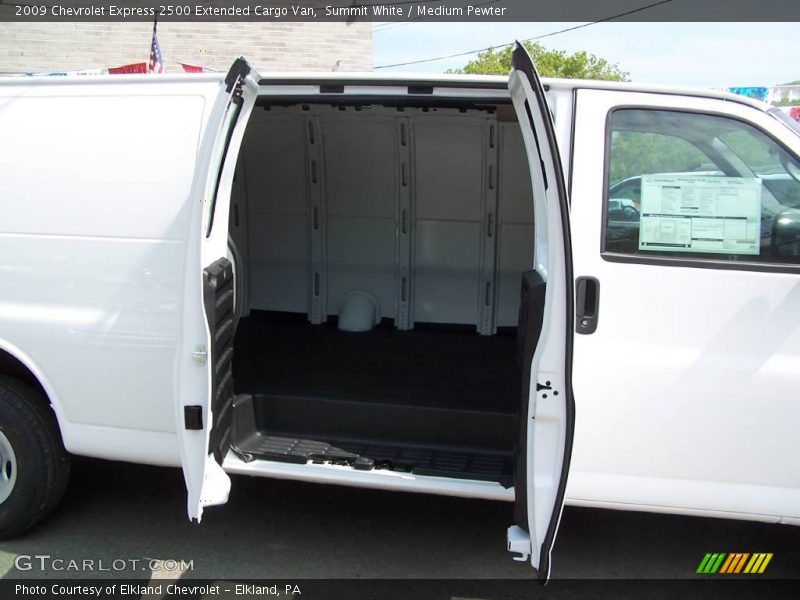 Summit White / Medium Pewter 2009 Chevrolet Express 2500 Extended Cargo Van