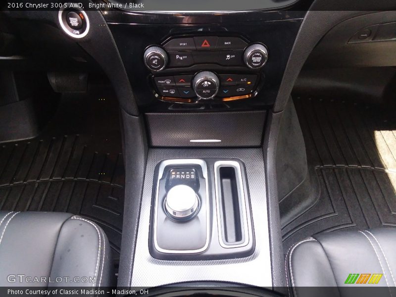 Bright White / Black 2016 Chrysler 300 S AWD