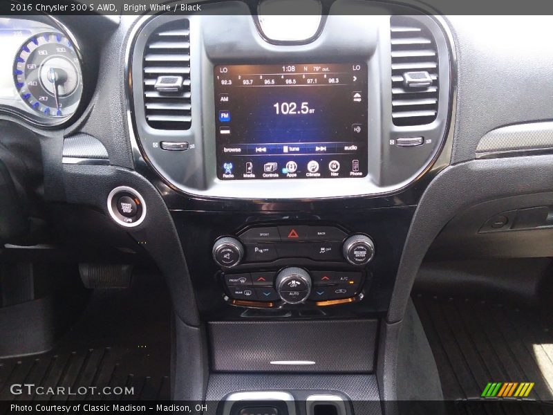 Bright White / Black 2016 Chrysler 300 S AWD