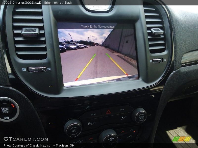 Bright White / Black 2016 Chrysler 300 S AWD