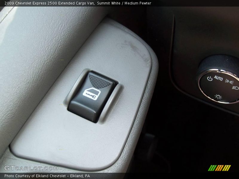 Summit White / Medium Pewter 2009 Chevrolet Express 2500 Extended Cargo Van