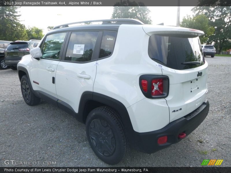 Alpine White / Black 2018 Jeep Renegade Trailhawk 4x4