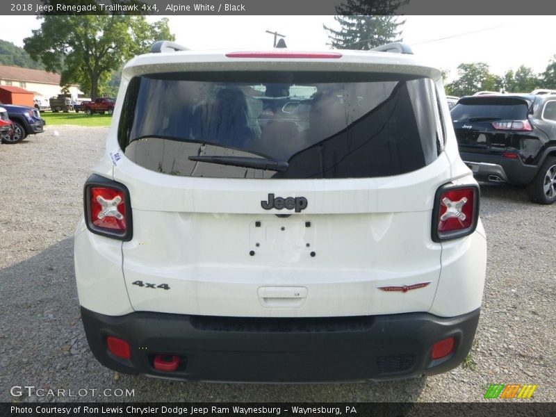 Alpine White / Black 2018 Jeep Renegade Trailhawk 4x4