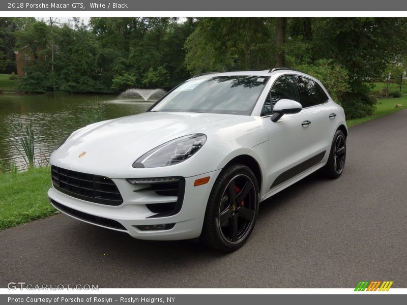 White / Black 2018 Porsche Macan GTS