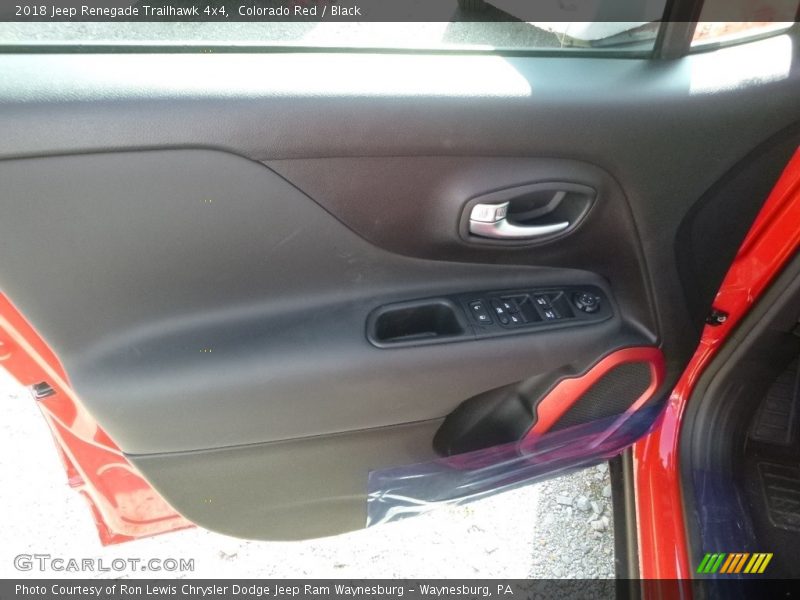 Colorado Red / Black 2018 Jeep Renegade Trailhawk 4x4