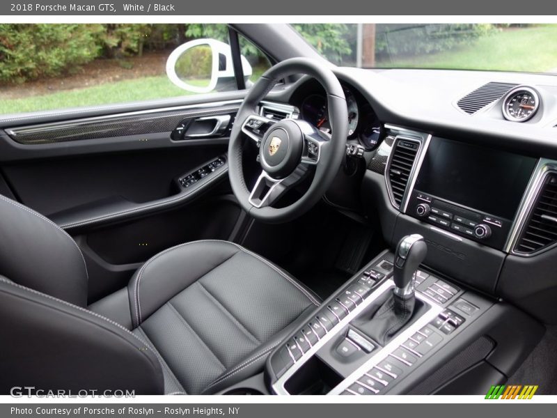 White / Black 2018 Porsche Macan GTS