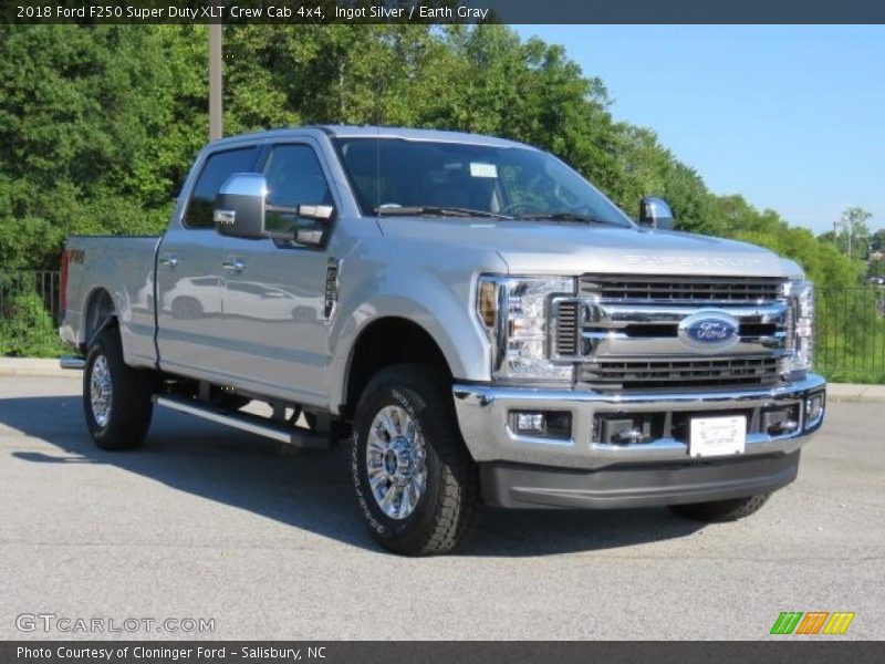 Ingot Silver / Earth Gray 2018 Ford F250 Super Duty XLT Crew Cab 4x4