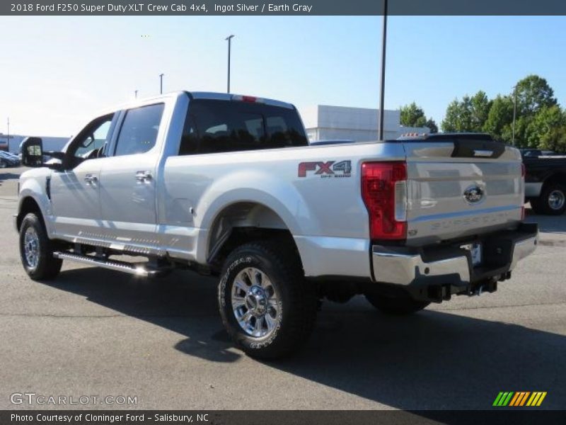 Ingot Silver / Earth Gray 2018 Ford F250 Super Duty XLT Crew Cab 4x4