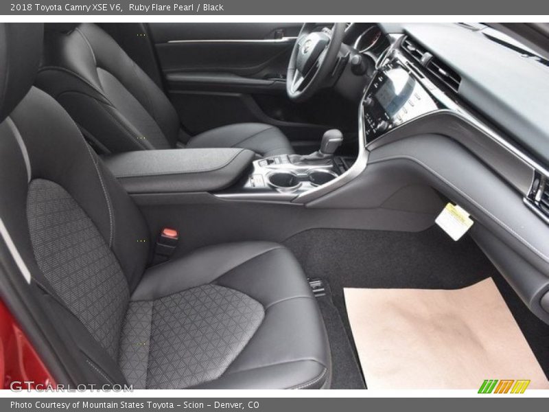 Ruby Flare Pearl / Black 2018 Toyota Camry XSE V6