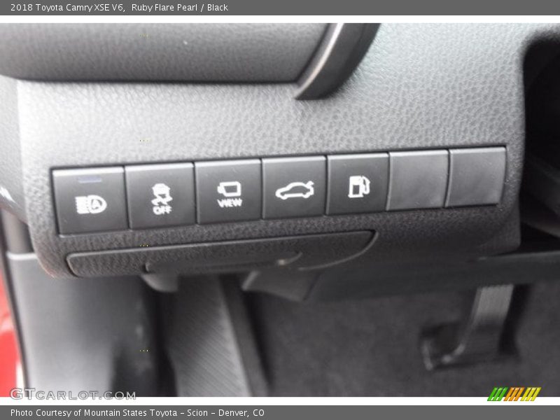 Ruby Flare Pearl / Black 2018 Toyota Camry XSE V6