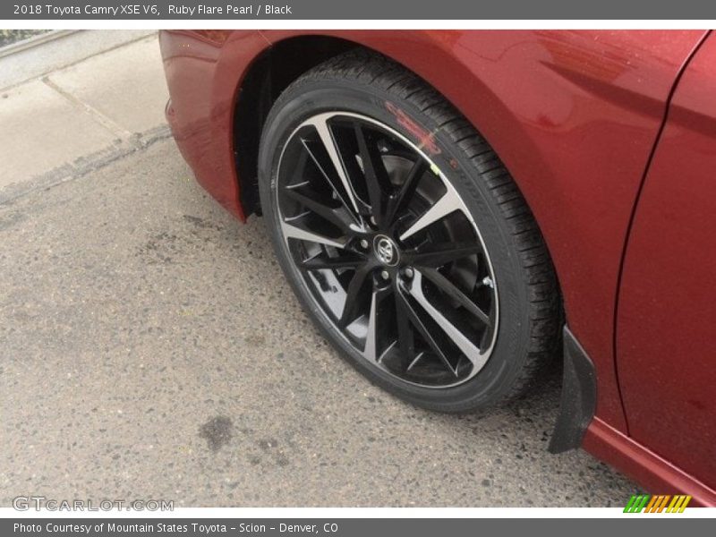 Ruby Flare Pearl / Black 2018 Toyota Camry XSE V6