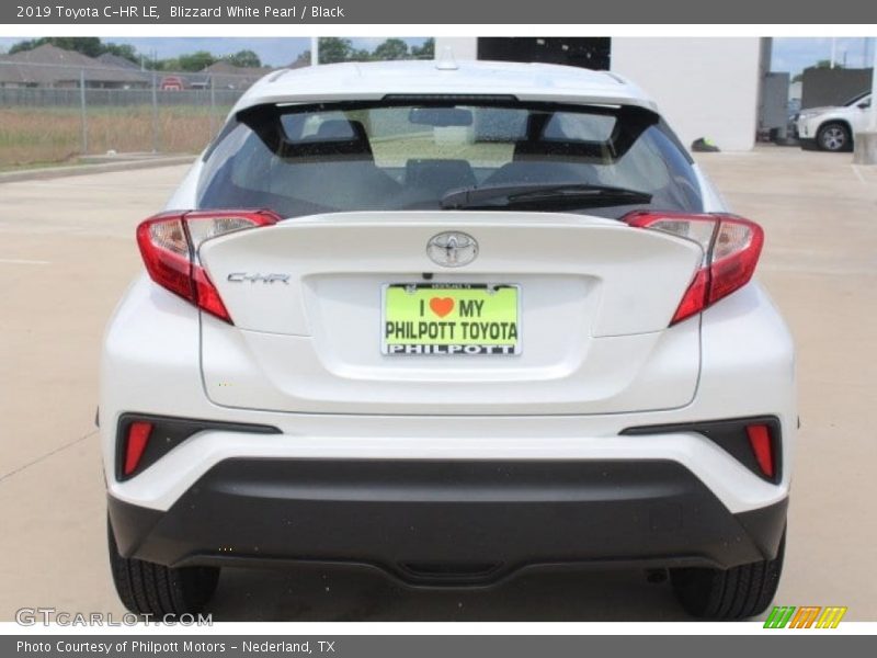 Blizzard White Pearl / Black 2019 Toyota C-HR LE