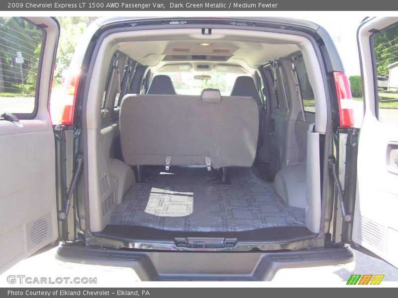 Dark Green Metallic / Medium Pewter 2009 Chevrolet Express LT 1500 AWD Passenger Van