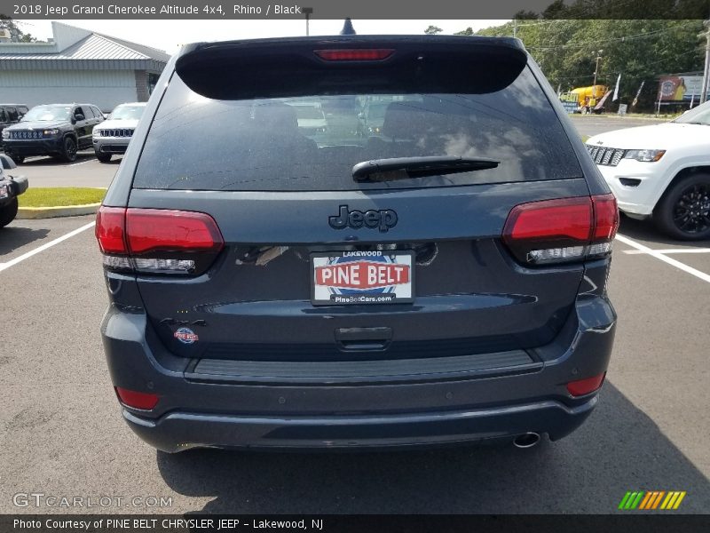 Rhino / Black 2018 Jeep Grand Cherokee Altitude 4x4