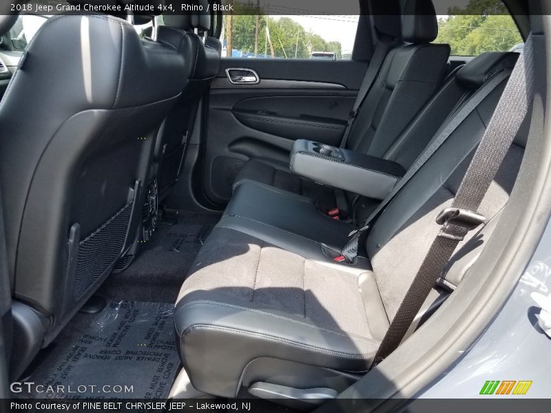 Rhino / Black 2018 Jeep Grand Cherokee Altitude 4x4