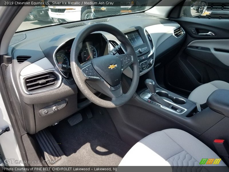 Silver Ice Metallic / Medium Ash Gray 2019 Chevrolet Equinox LS