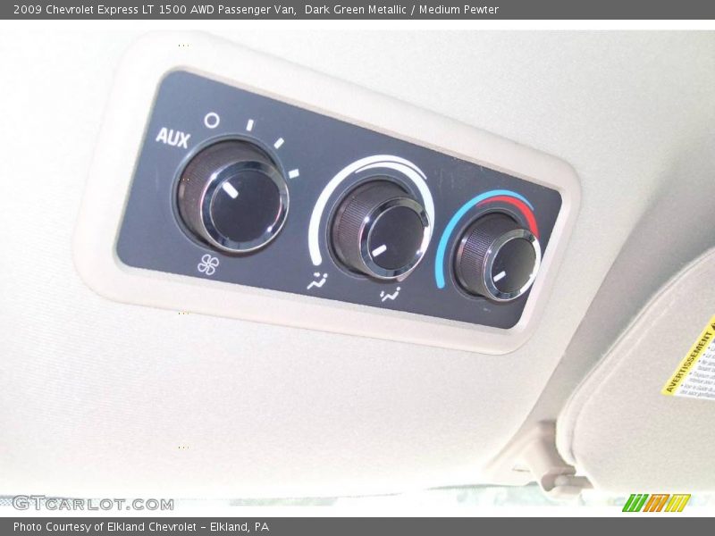 Dark Green Metallic / Medium Pewter 2009 Chevrolet Express LT 1500 AWD Passenger Van