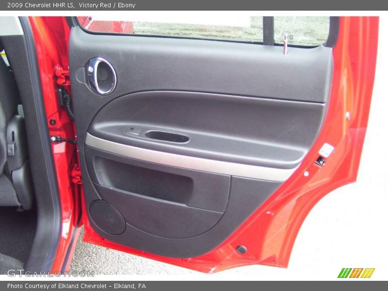 Victory Red / Ebony 2009 Chevrolet HHR LS