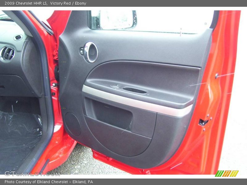 Victory Red / Ebony 2009 Chevrolet HHR LS