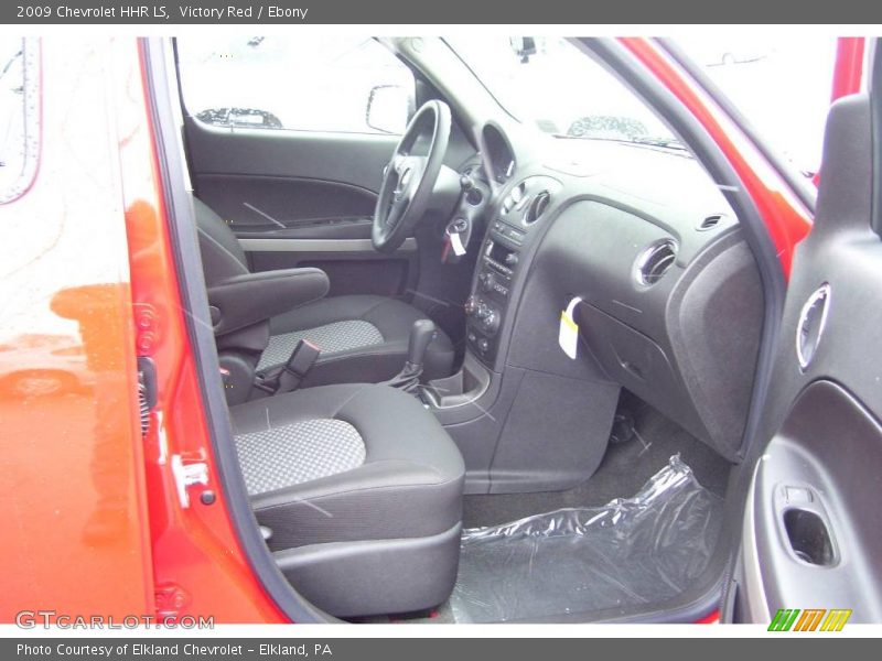 Victory Red / Ebony 2009 Chevrolet HHR LS