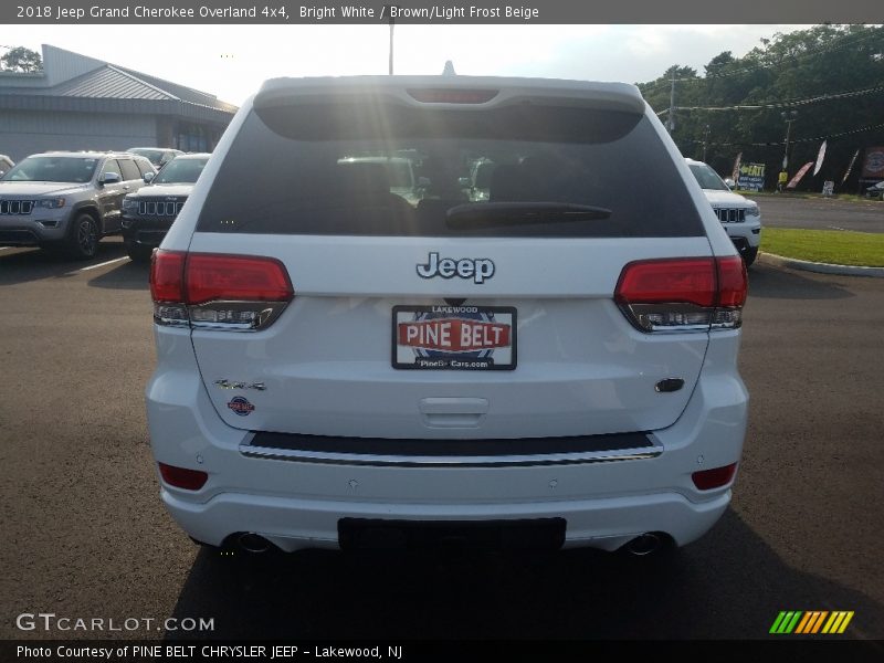 Bright White / Brown/Light Frost Beige 2018 Jeep Grand Cherokee Overland 4x4