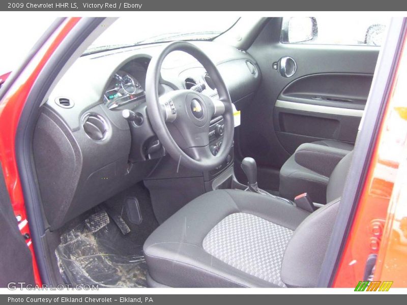 Victory Red / Ebony 2009 Chevrolet HHR LS