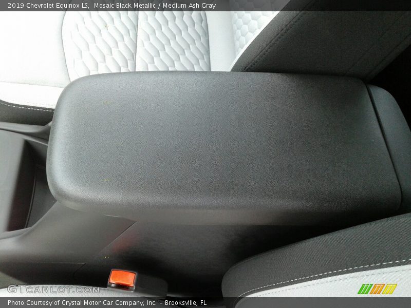 Mosaic Black Metallic / Medium Ash Gray 2019 Chevrolet Equinox LS