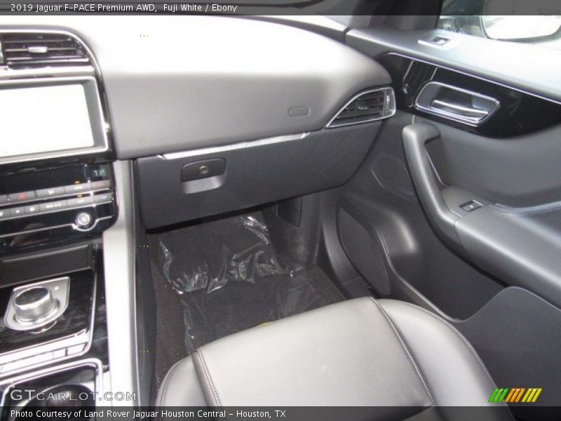 Fuji White / Ebony 2019 Jaguar F-PACE Premium AWD