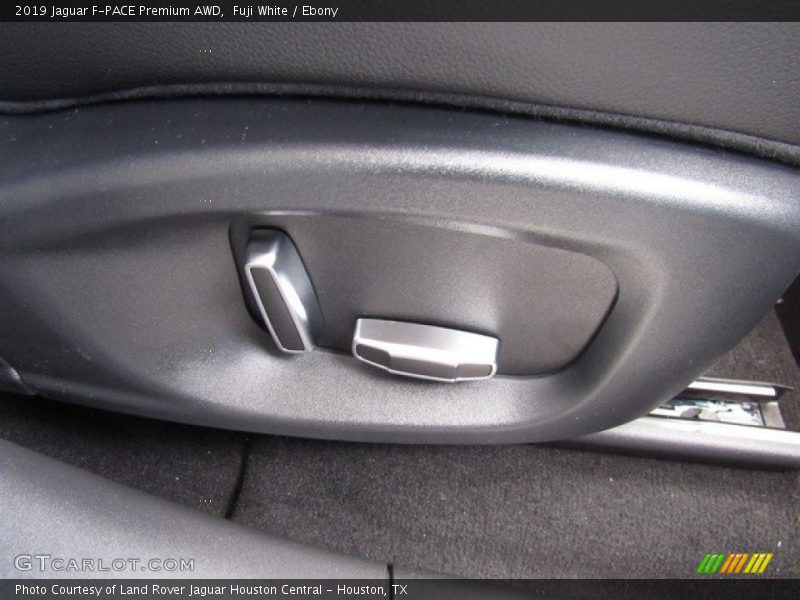 Fuji White / Ebony 2019 Jaguar F-PACE Premium AWD