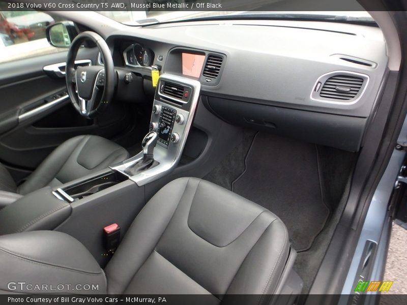 Dashboard of 2018 V60 Cross Country T5 AWD