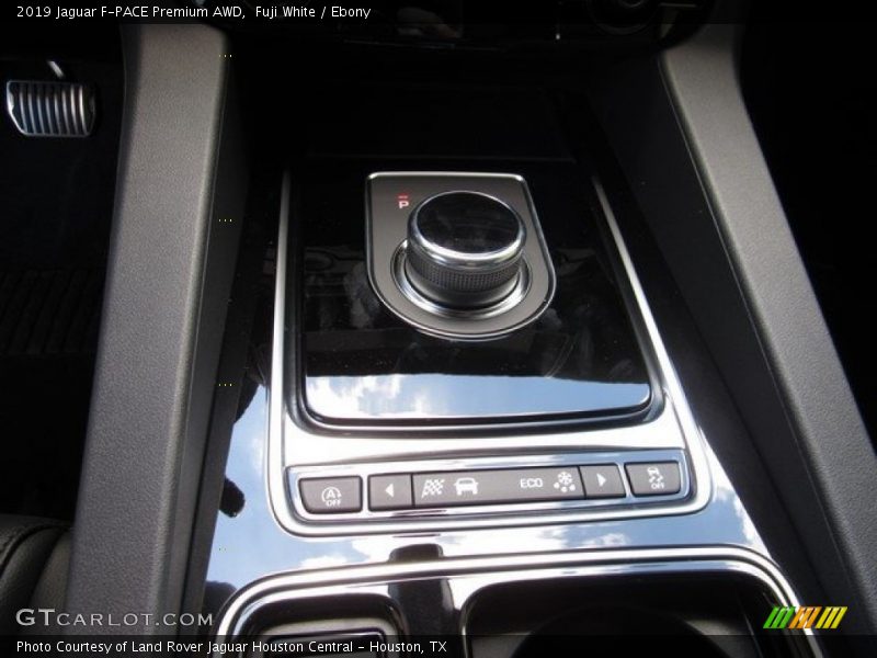 Fuji White / Ebony 2019 Jaguar F-PACE Premium AWD