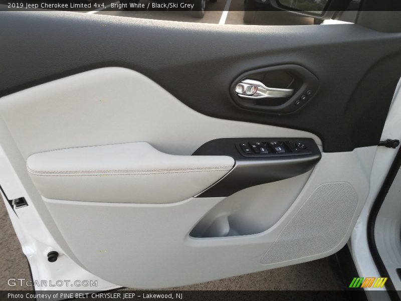 Bright White / Black/Ski Grey 2019 Jeep Cherokee Limited 4x4