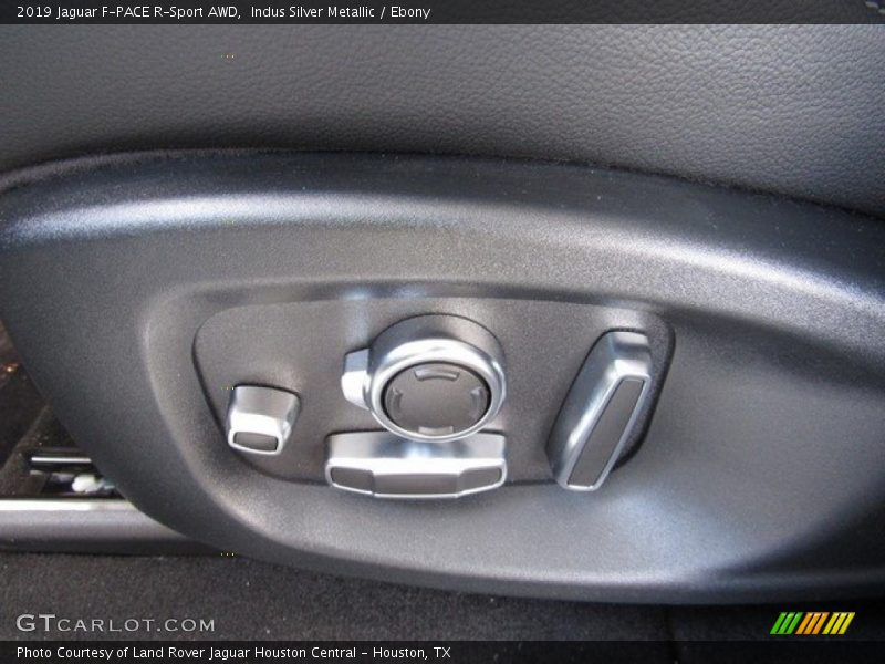 Indus Silver Metallic / Ebony 2019 Jaguar F-PACE R-Sport AWD