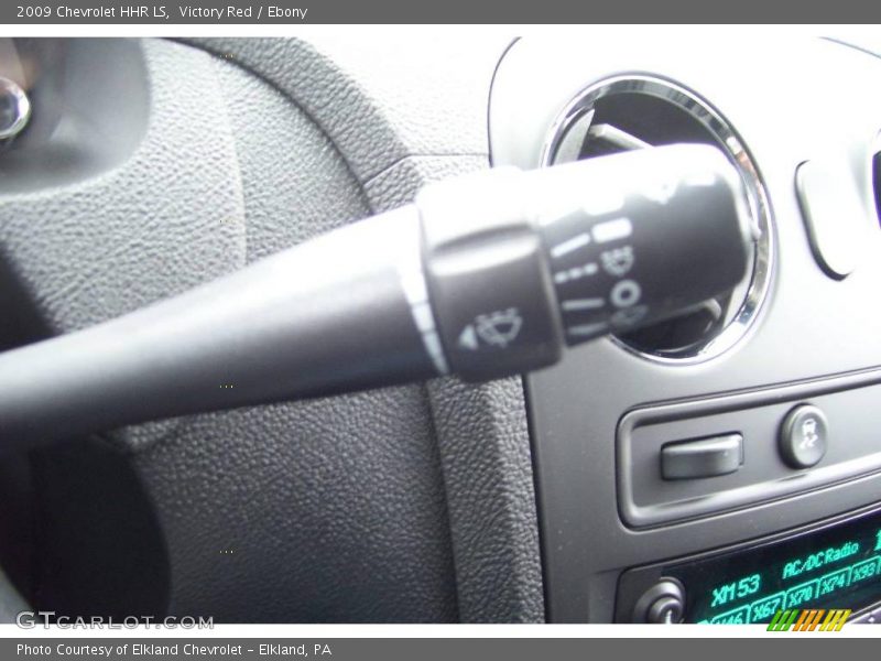 Victory Red / Ebony 2009 Chevrolet HHR LS
