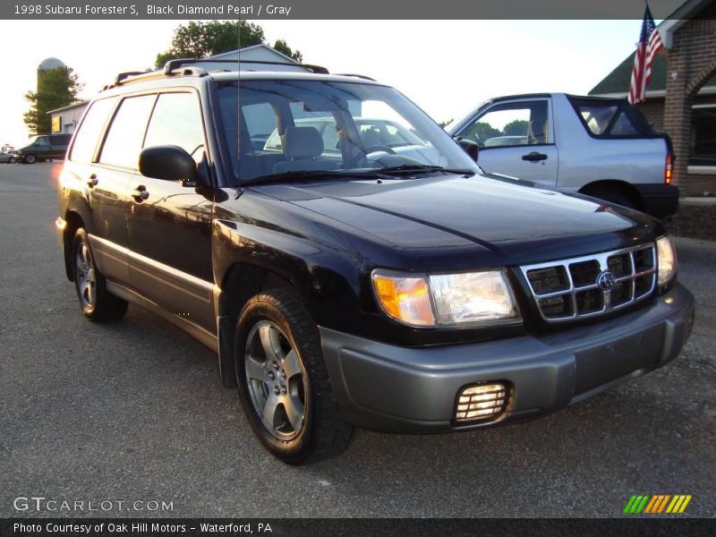 Black Diamond Pearl / Gray 1998 Subaru Forester S