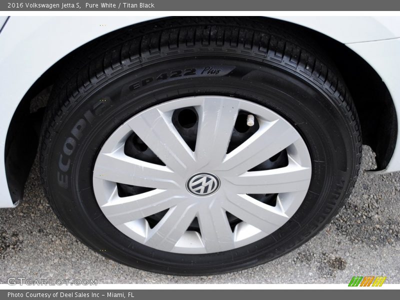 Pure White / Titan Black 2016 Volkswagen Jetta S