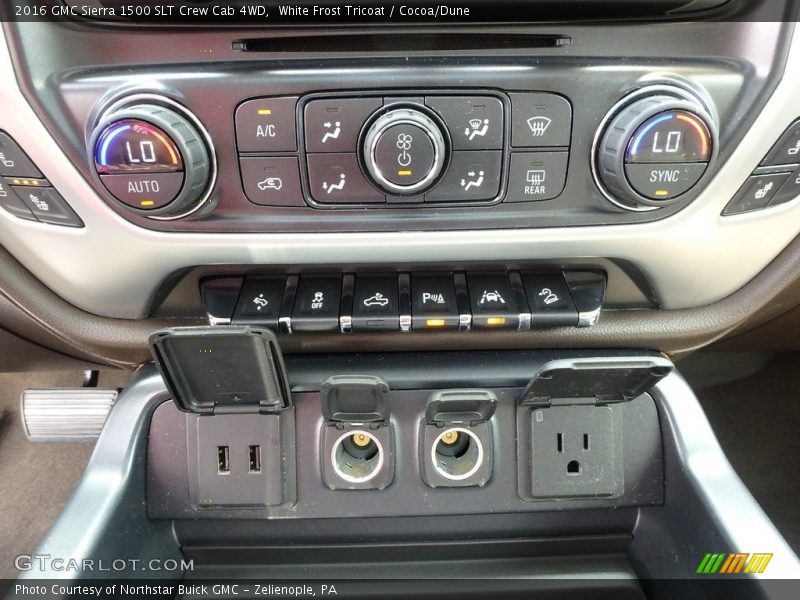 White Frost Tricoat / Cocoa/Dune 2016 GMC Sierra 1500 SLT Crew Cab 4WD