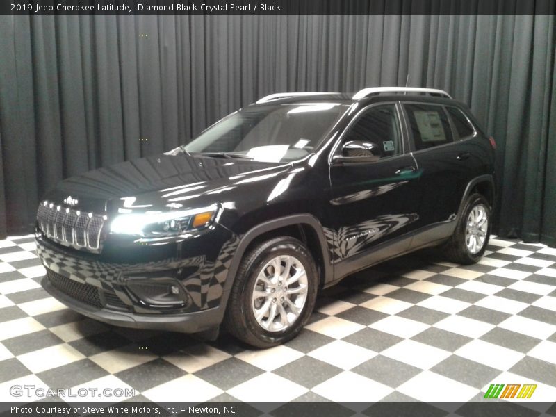 Diamond Black Crystal Pearl / Black 2019 Jeep Cherokee Latitude