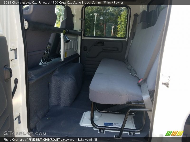 Summit White / Pewter 2018 Chevrolet Low Cab Forward 4500 Crew Cab Stake Truck