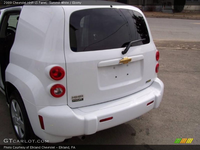 Summit White / Ebony 2009 Chevrolet HHR LS Panel