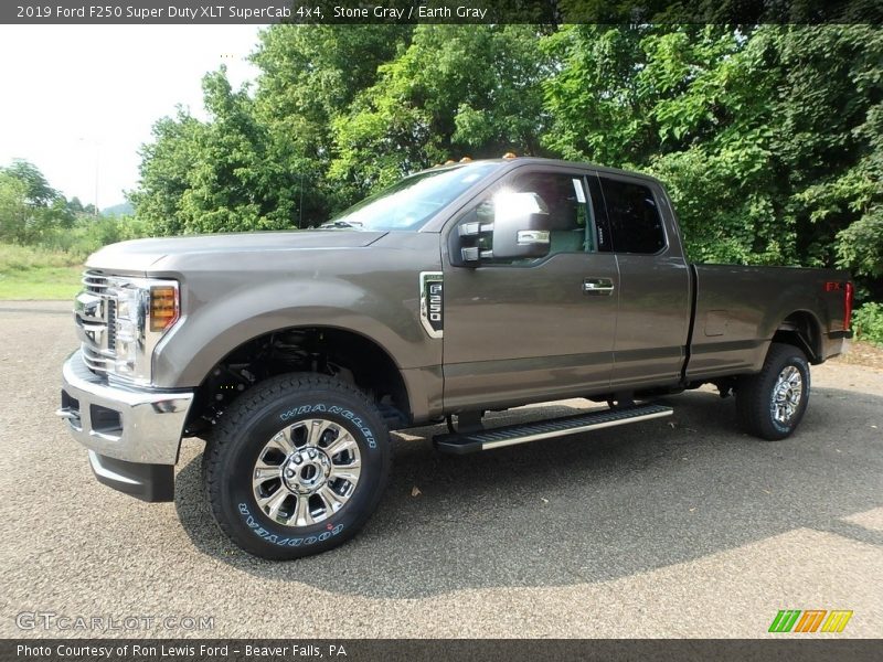 Stone Gray / Earth Gray 2019 Ford F250 Super Duty XLT SuperCab 4x4