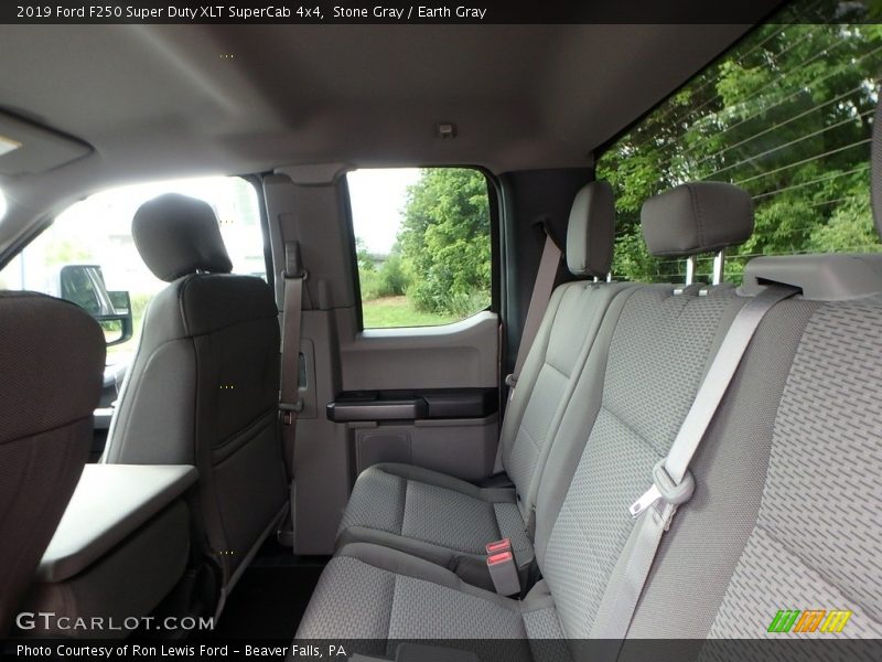 Stone Gray / Earth Gray 2019 Ford F250 Super Duty XLT SuperCab 4x4