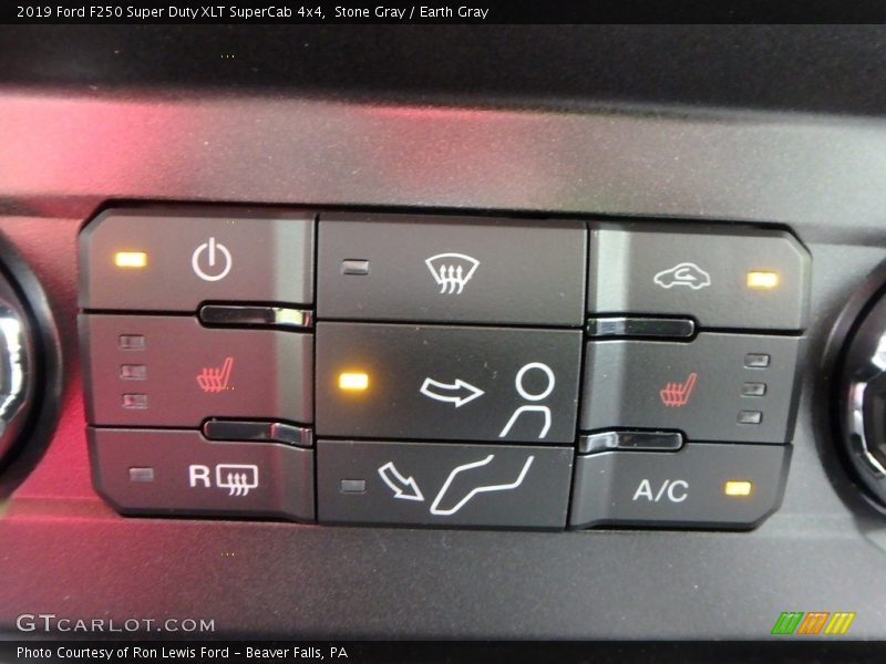 Stone Gray / Earth Gray 2019 Ford F250 Super Duty XLT SuperCab 4x4