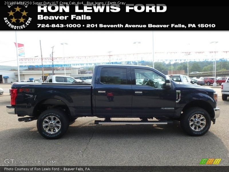 Blue Jeans / Earth Gray 2019 Ford F250 Super Duty XLT Crew Cab 4x4
