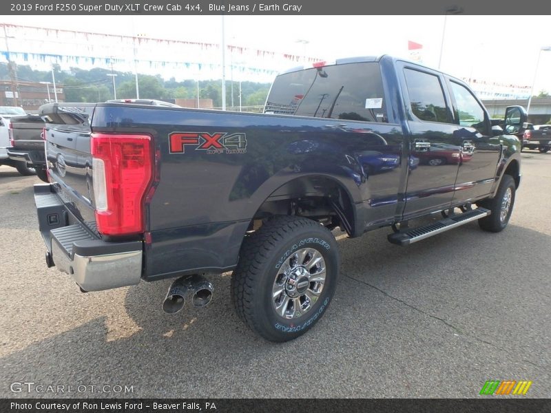 Blue Jeans / Earth Gray 2019 Ford F250 Super Duty XLT Crew Cab 4x4