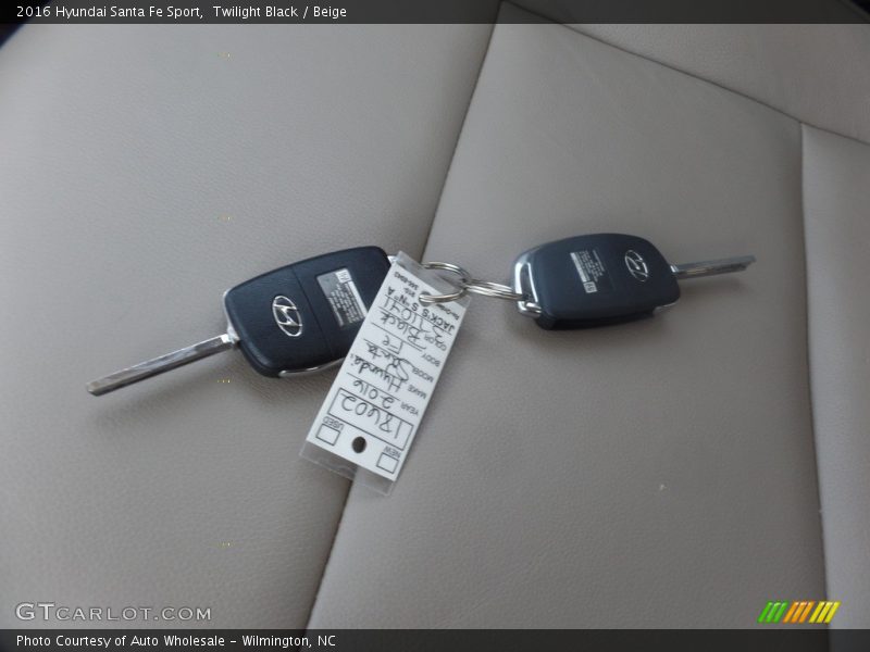 Twilight Black / Beige 2016 Hyundai Santa Fe Sport
