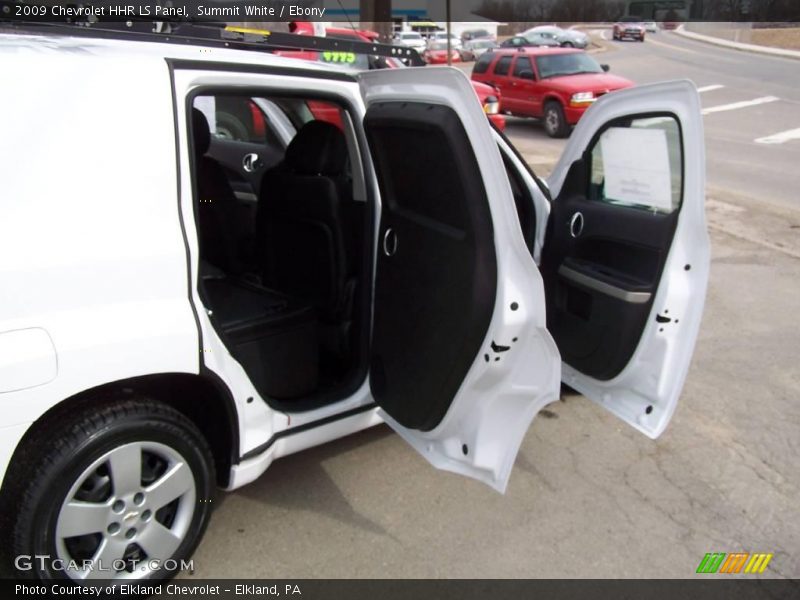 Summit White / Ebony 2009 Chevrolet HHR LS Panel