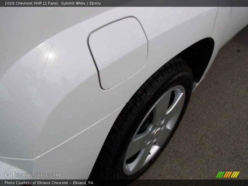 Summit White / Ebony 2009 Chevrolet HHR LS Panel
