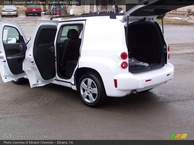 Summit White / Ebony 2009 Chevrolet HHR LS Panel