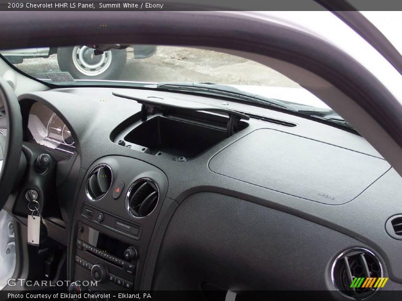 Summit White / Ebony 2009 Chevrolet HHR LS Panel